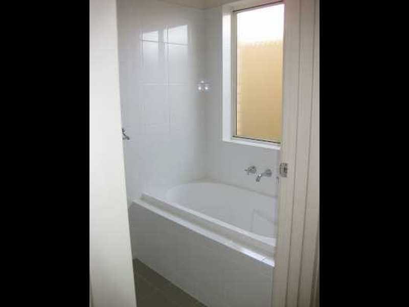 2 SILKES ROAD, Paradise SA 5075