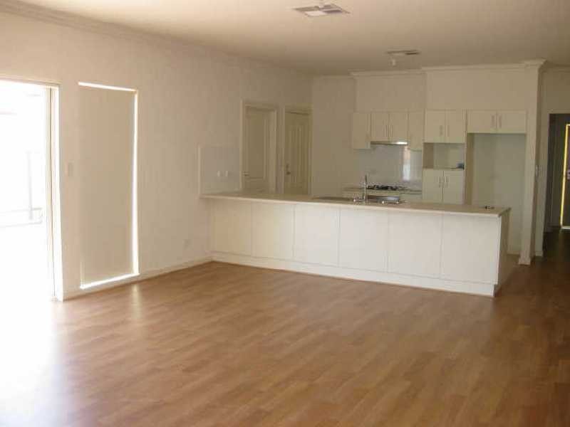 2 SILKES ROAD, Paradise SA 5075