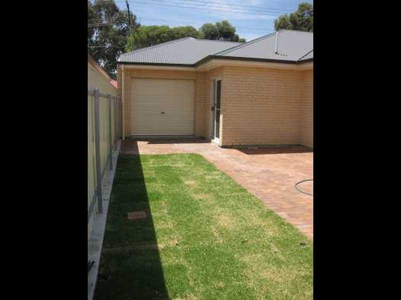 2 SILKES ROAD, Paradise SA 5075