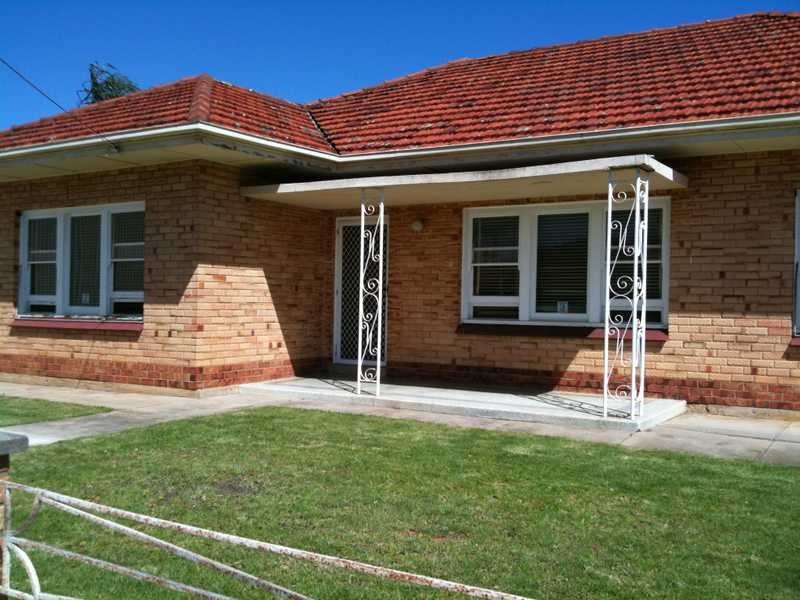 32 BOND STREET, Welland SA 5007