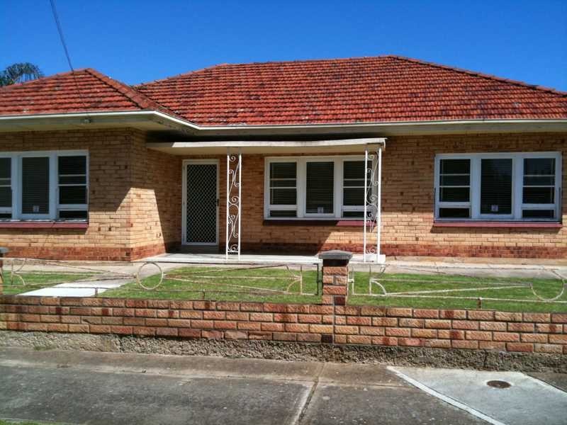 32 BOND STREET, Welland SA 5007