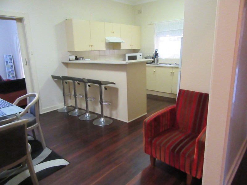 2/4 Karrawirra Ave, Rostrevor SA 5073