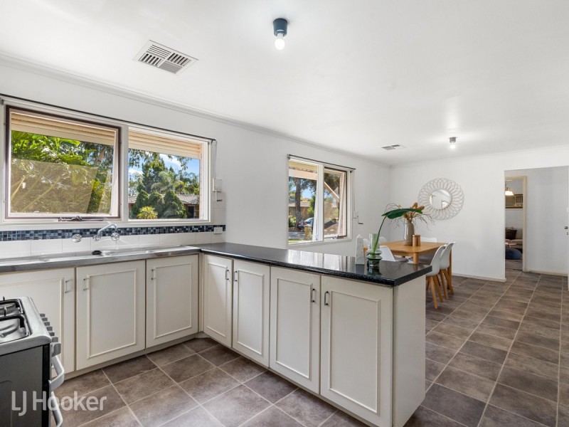 13 Narvik Court, Salisbury Downs SA 5108