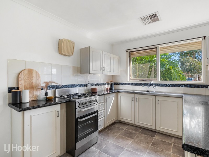 13 Narvik Court, Salisbury Downs SA 5108