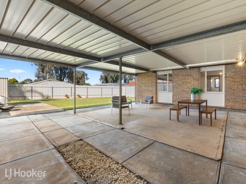 13 Narvik Court, Salisbury Downs SA 5108