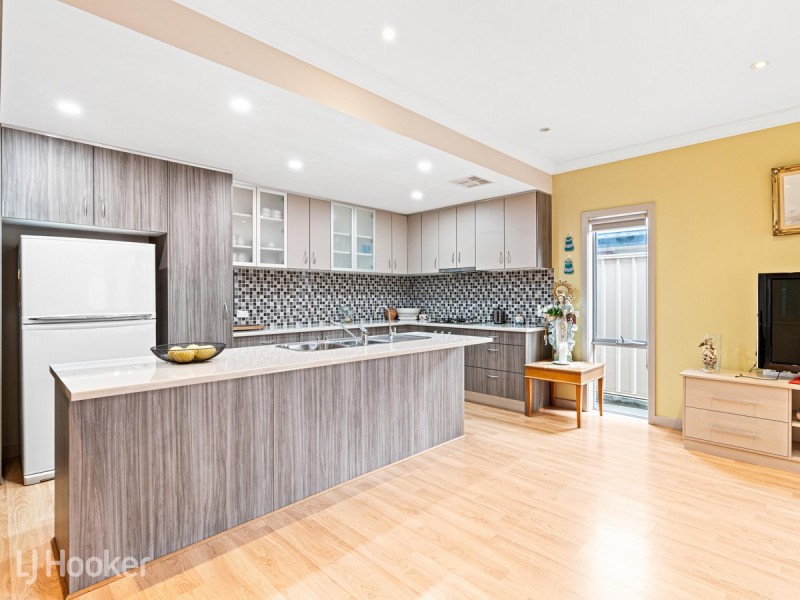 10 Wood Street, Parafield Gardens SA 5107