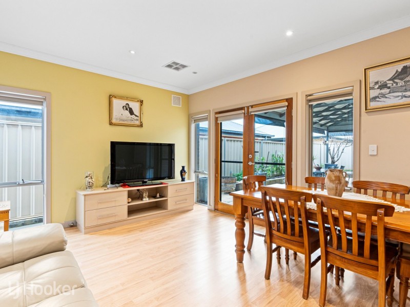 10 Wood Street, Parafield Gardens SA 5107