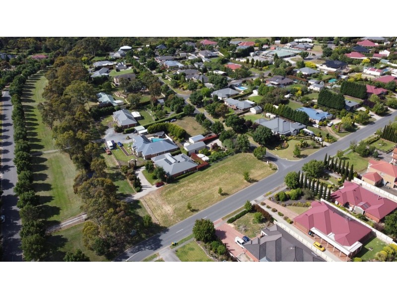 1 Durham Court, Mount Barker SA 5251