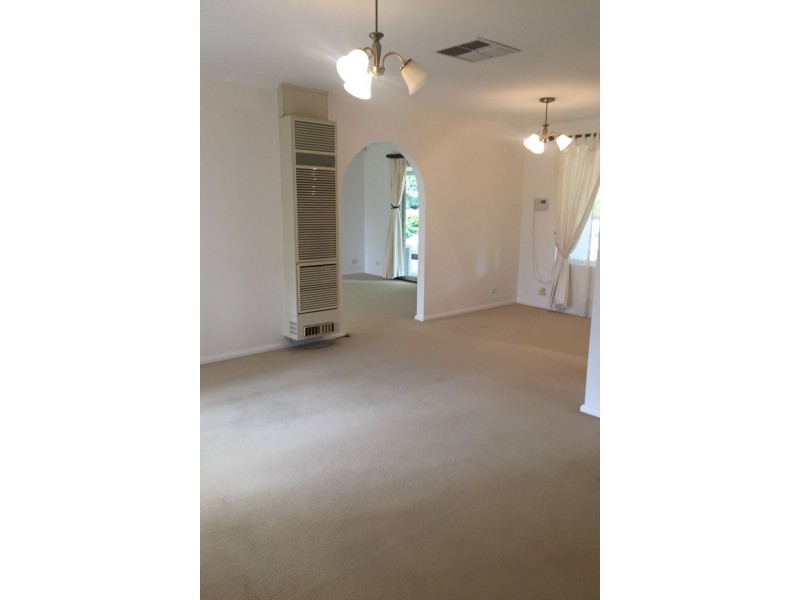 285 Grenfell Road, Redwood Park SA 5097