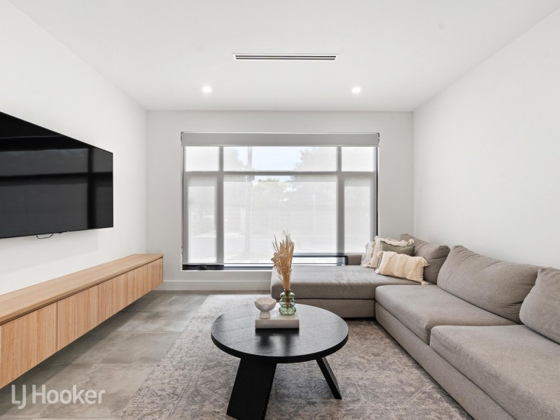 2D Mackirdy Street, Fulham SA 5024
