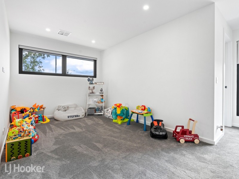 2D Mackirdy Street, Fulham SA 5024