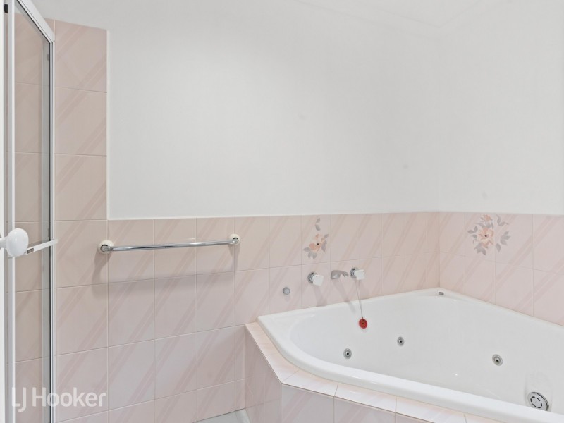 50 Broadmeadow Drive, Flagstaff Hill SA 5159