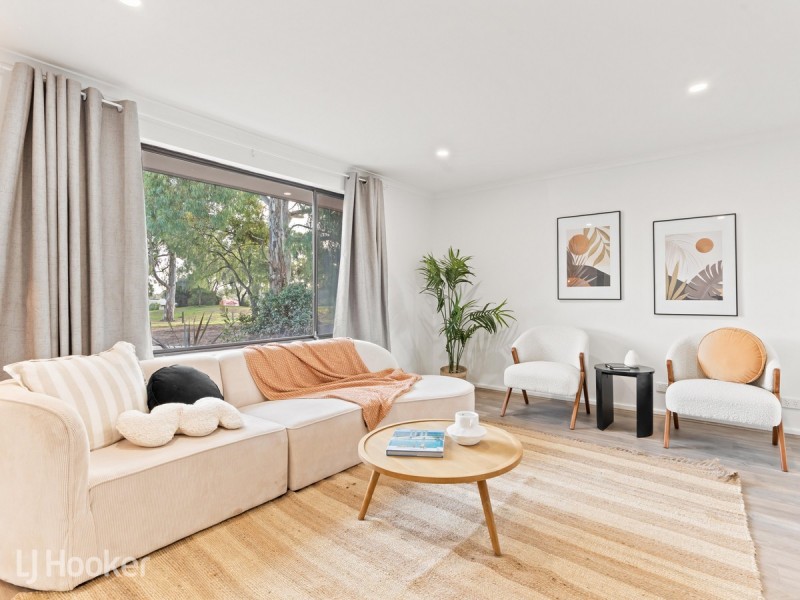 10 Snowy Drive, Valley View SA 5093