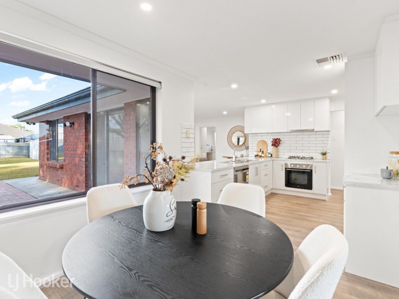 10 Snowy Drive, Valley View SA 5093