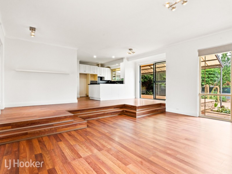 13 Buckley Crescent, Fairview Park SA 5126