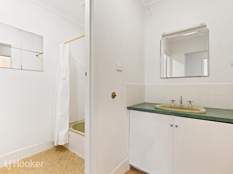 13 Buckley Crescent, Fairview Park SA 5126