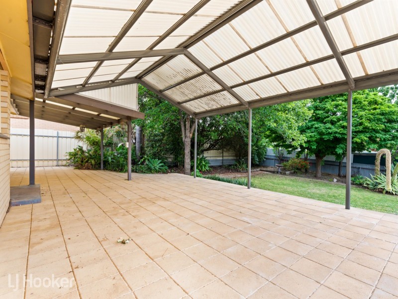 13 Buckley Crescent, Fairview Park SA 5126