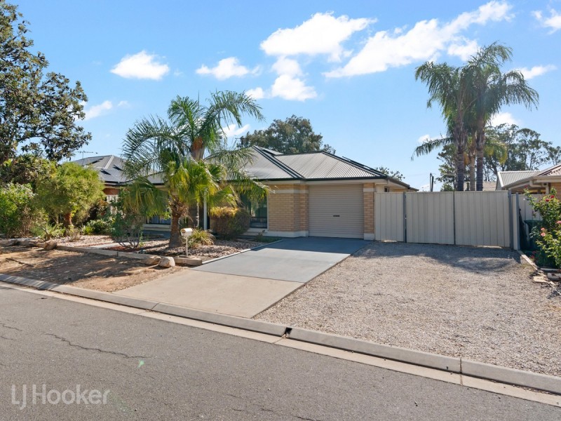 18 Charta Circuit, Smithfield SA 5114