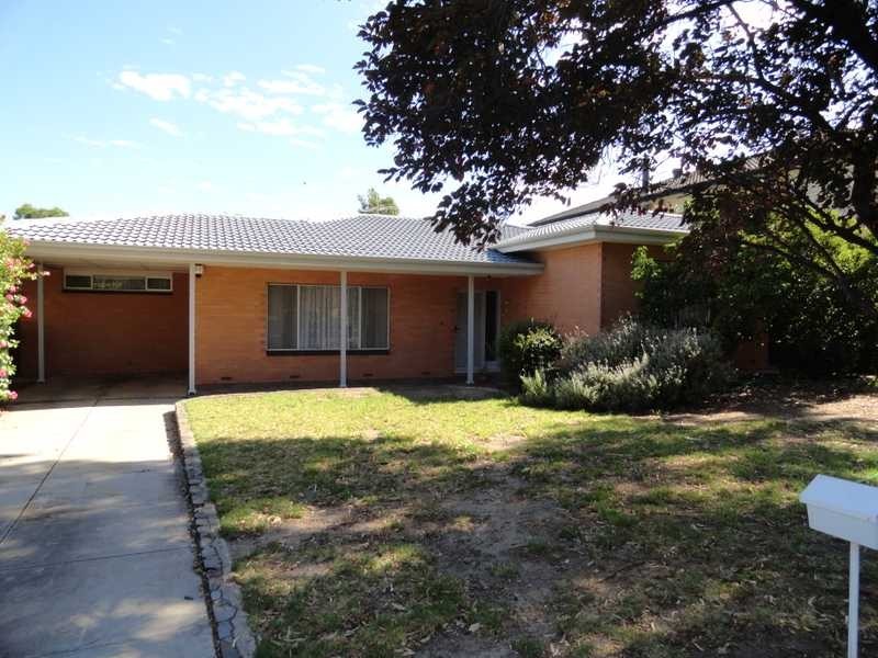 33 Rita Avenue, Rostrevor SA 5073