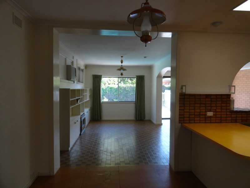 33 Rita Avenue, Rostrevor SA 5073
