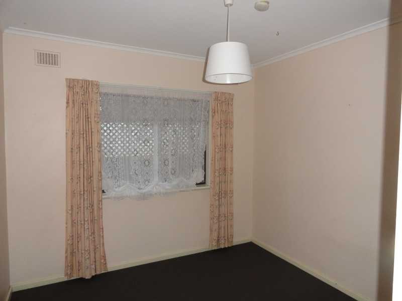 33 Rita Avenue, Rostrevor SA 5073