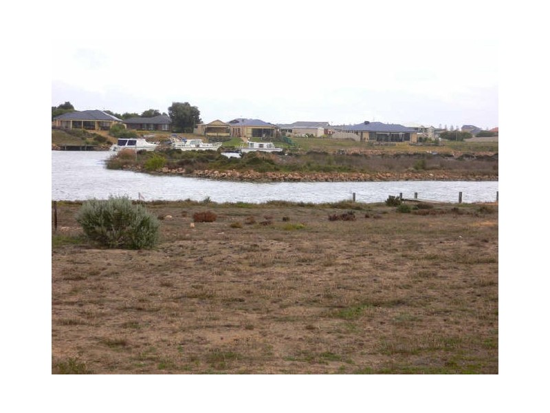 29 Wentworth Parade, Hindmarsh Island SA 5214