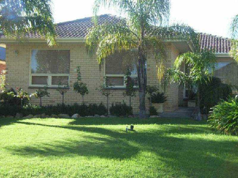 3 Kinnear Crescent, Rostrevor SA 5073