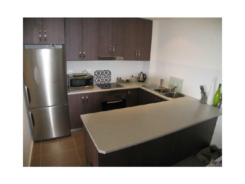 42W/18 Main Street, Mawson Lakes SA 5095