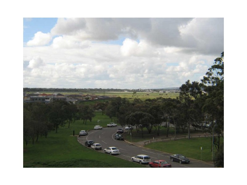 42W/18 Main Street, Mawson Lakes SA 5095