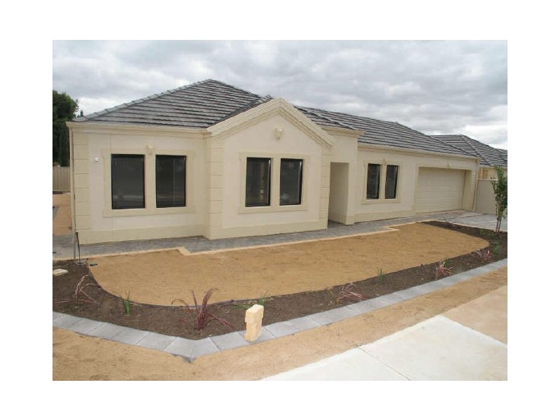 10b Glamis Ave, Tranmere SA 5073