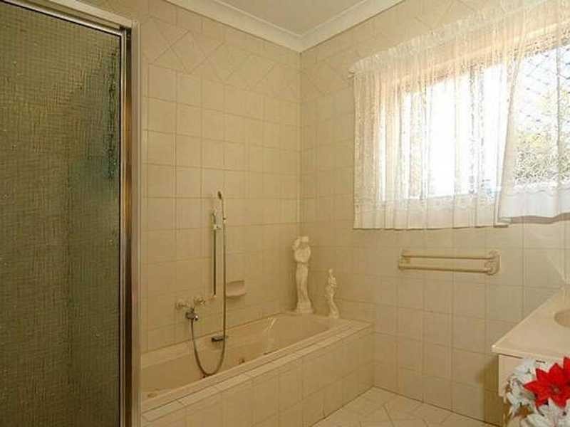 21 Mayfred Ave, Hope Valley SA 5090