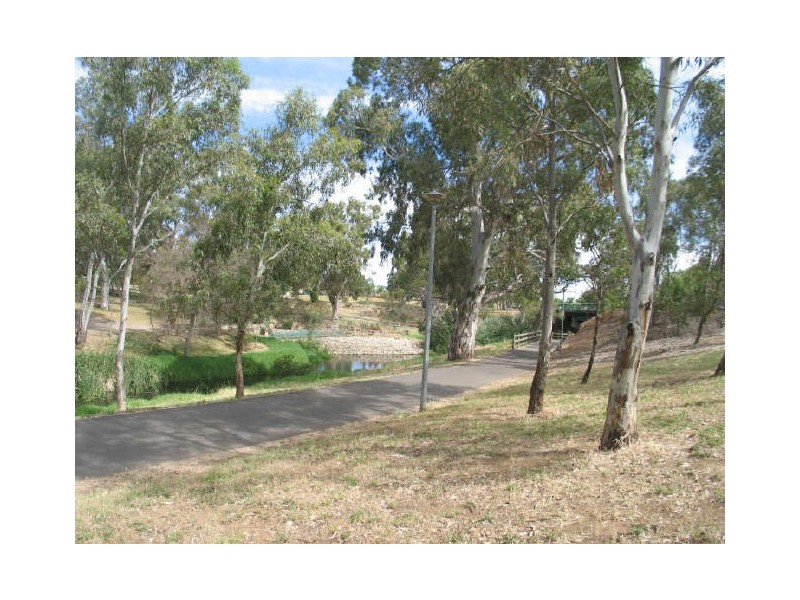 8 Thames Ave, Klemzig SA 5087