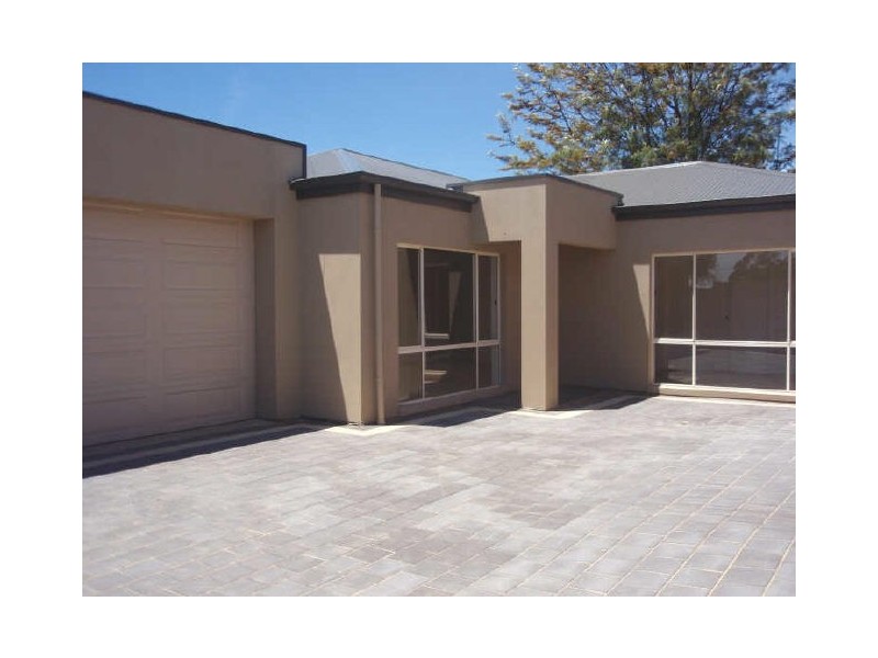 2/91 Kingborn Ave, Seaton SA 5023