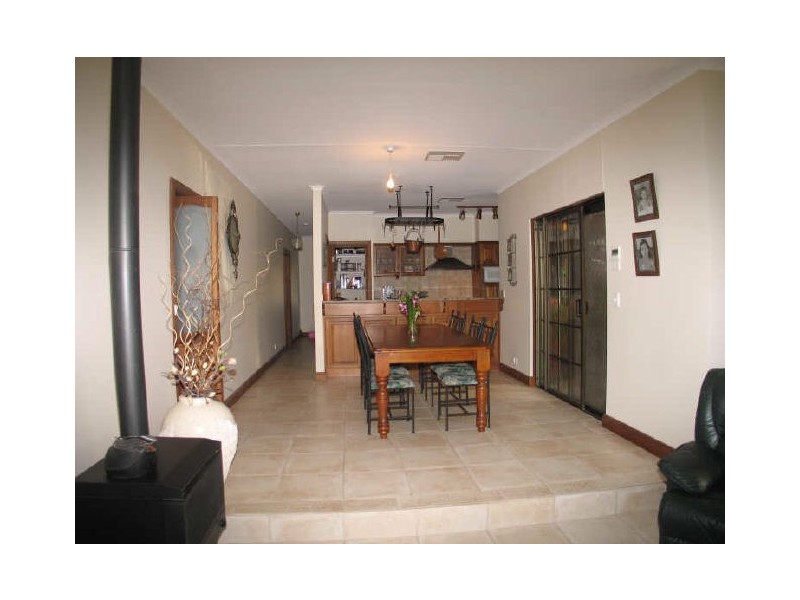 37 Thomson Ave, Rostrevor SA 5073