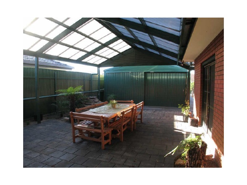 37 Thomson Ave, Rostrevor SA 5073