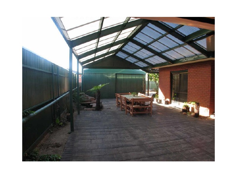 37 Thomson Ave, Rostrevor SA 5073