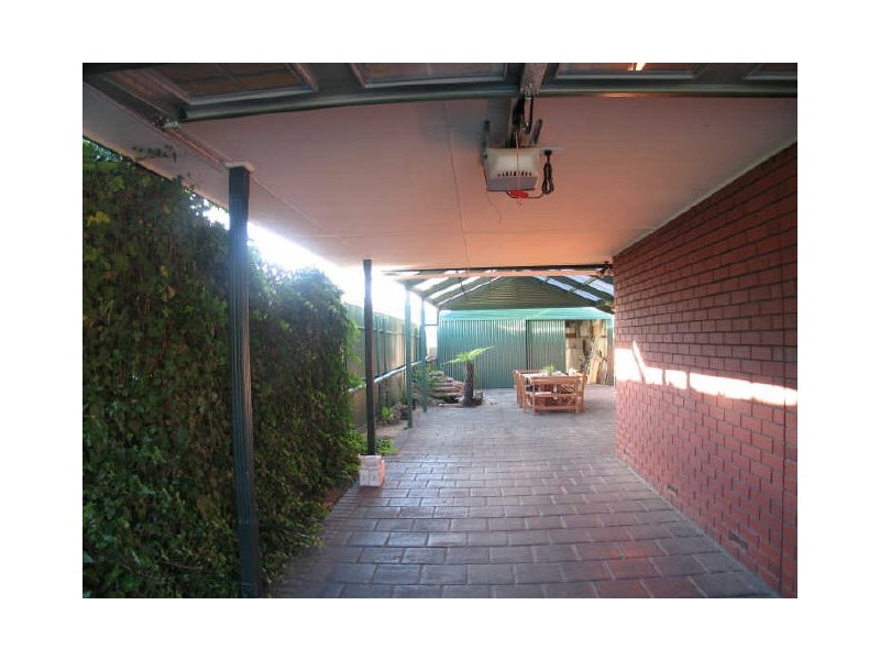 37 Thomson Ave, Rostrevor SA 5073