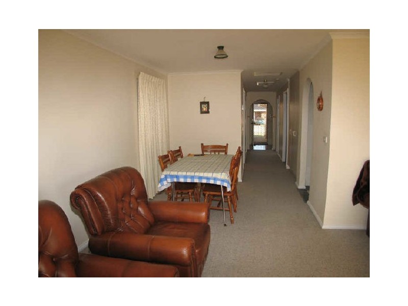 18a Dennis Ave, Newton SA 5074