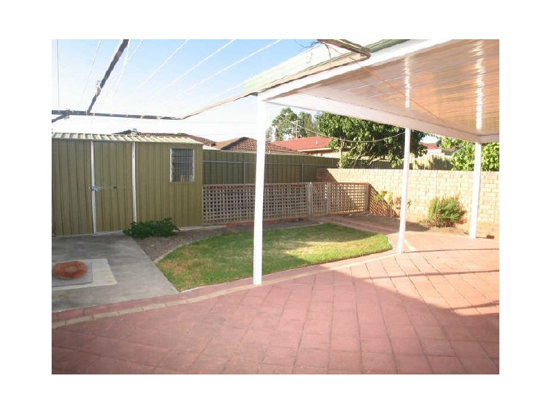 18a Dennis Ave, Newton SA 5074
