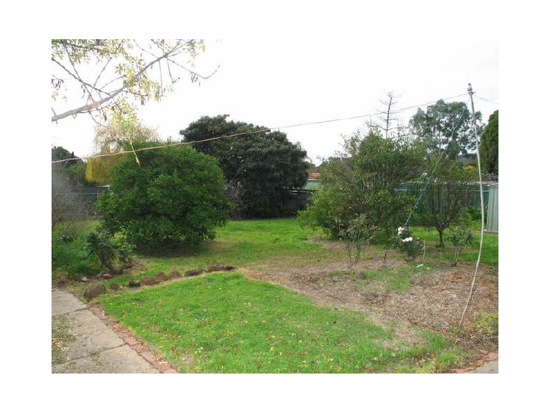 11 Jenkins Ave, Rostrevor SA 5073