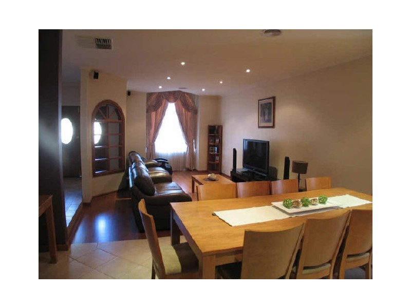 16 Gulfview Parade, Valley View SA 5093