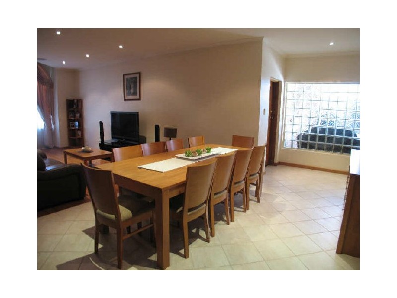 16 Gulfview Parade, Valley View SA 5093