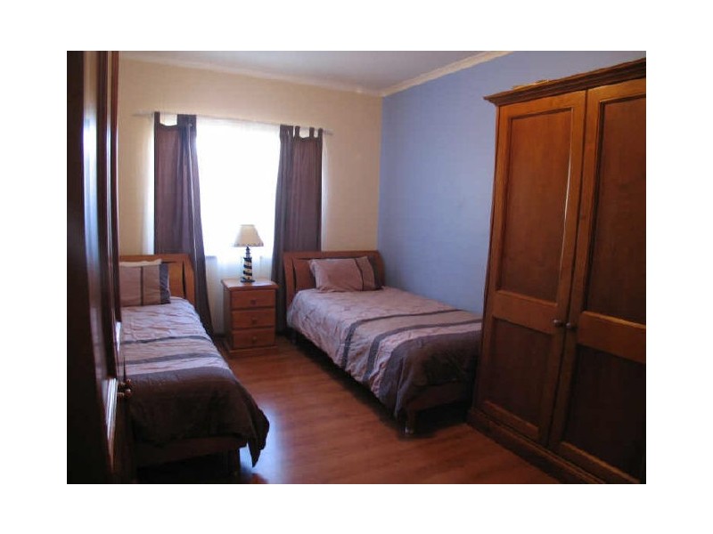 16 Gulfview Parade, Valley View SA 5093