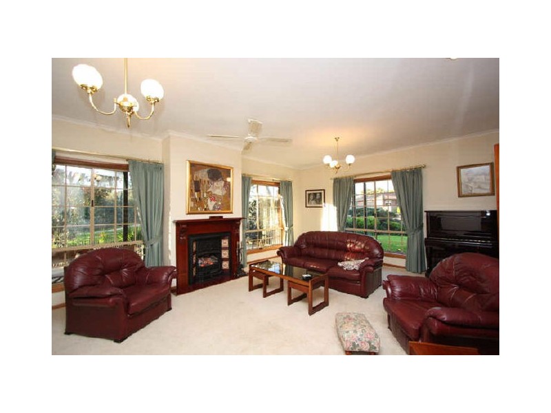 27 Heather Court, Paradise SA 5075