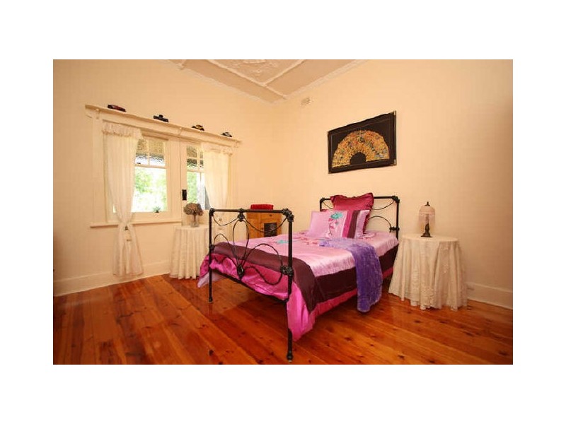 12 Dunstan Ave, Kensington Park SA 5068