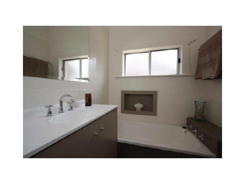 12 Dunstan Ave, Kensington Park SA 5068