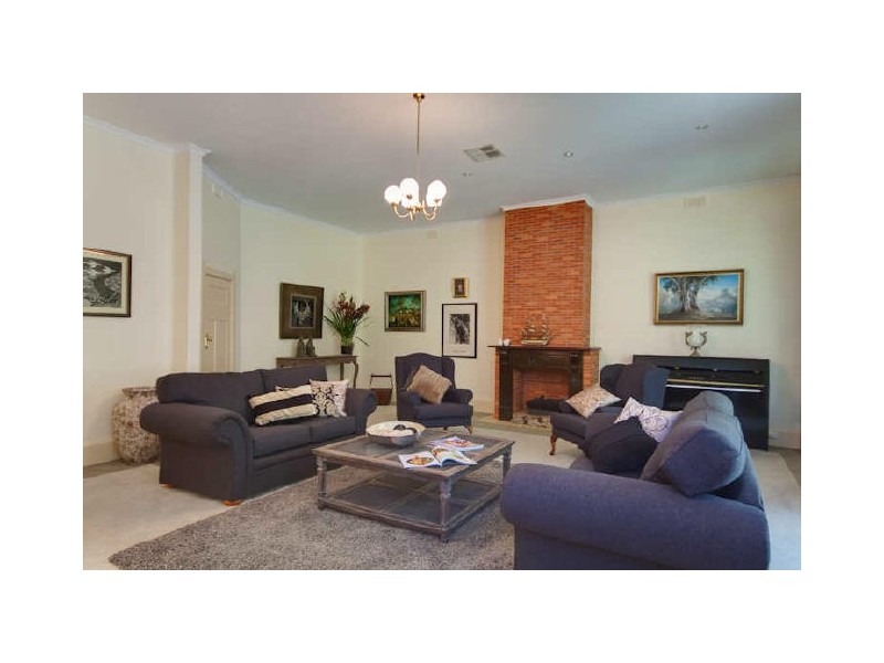 40 Seventh Ave, St Peters SA 5069