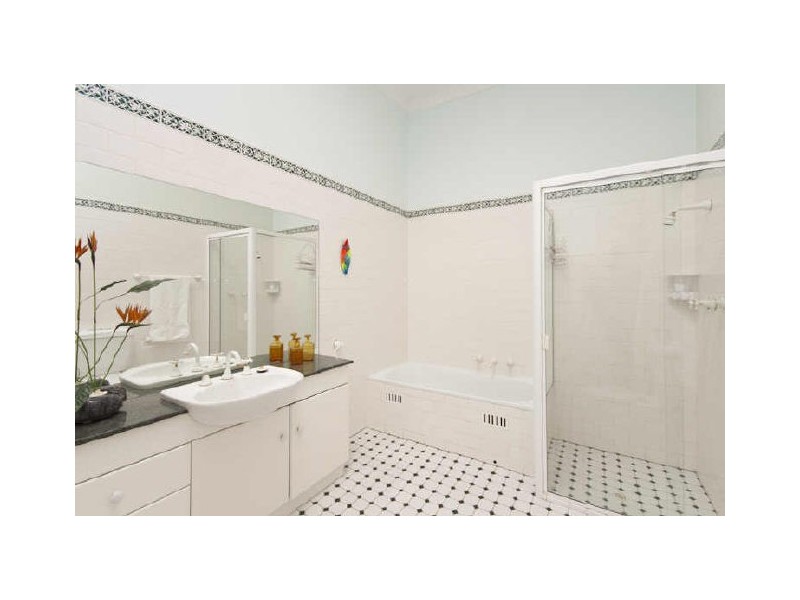 40 Seventh Ave, St Peters SA 5069