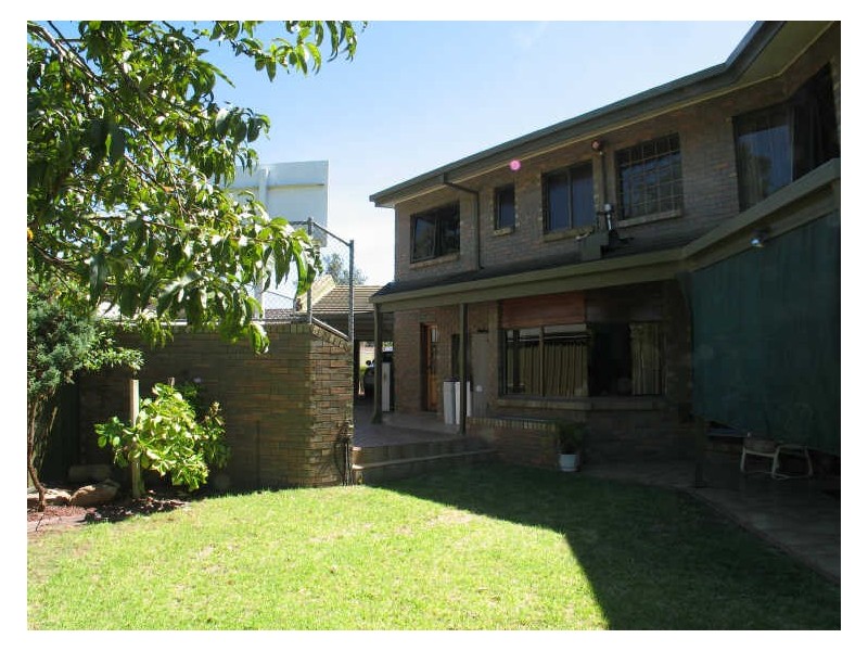 8 Waterford Ave, Dernancourt SA 5075