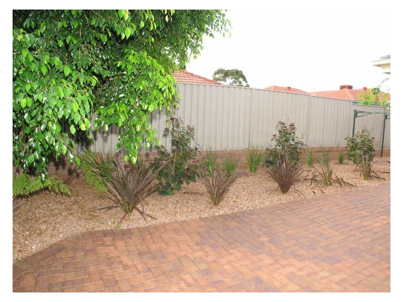 11 Dovecote Street, Oakden SA 5086